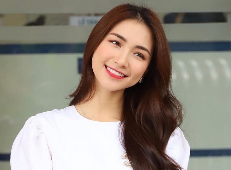 Hòa Minzy Là Ai? Vén Màn Những Ồn Ào Gây Tranh Cãi Cô Nữ Ca Sĩ