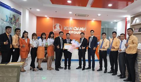 Địa ốc Kim Oanh - Nỗ lực vượt khó, chạm đỉnh vinh quang!