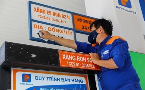 Giá xăng dầu hôm nay: Giá xăng E5 RON92 RON95 chi tiết