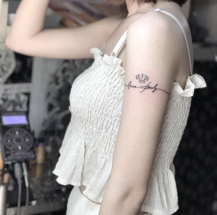 Hình xăm love family dễ thương cho nữ