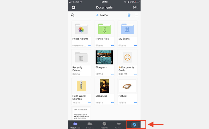 biểu tượng Safari góc dưới màn hình và kéo sang trái để mở giao diện web.