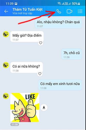 ào cuộc trò chuyện của người mà bạn muốn ghi âm cuộc gọi