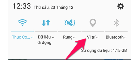 Bấm vào mục “Vị trí” trên thanh trạng thái để tắt định vị khi không sử dụng.