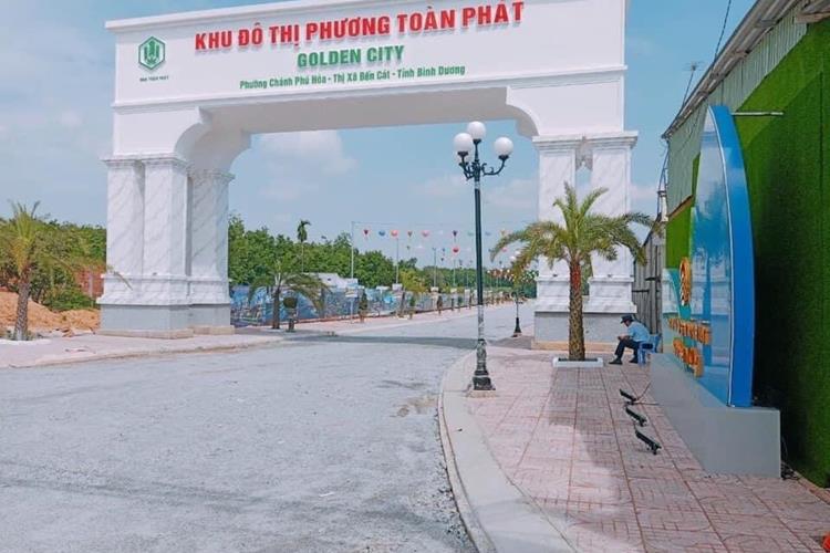 Cổng chính dự án Phương Toàn Phát - Golden City đã hoàn thiện khang trang