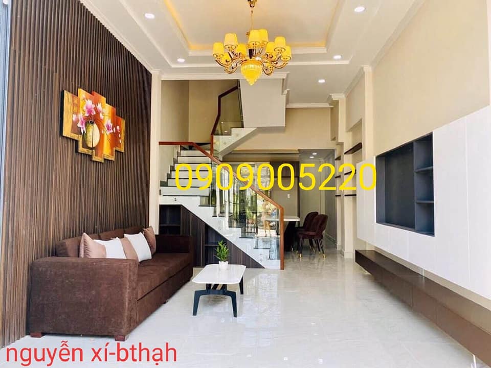 Gấp nhà bán mặt tiền nguyễn xí bình thạnh 90m2 giá 2tỷ