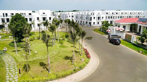 Gia Đình cần bán gấp lô đất Số Tờ 11 Thửa 569 The ViVa City Đối Diện Trường Học Gia Đình cần bán gấp lô đất Số Tờ 11 Thửa 569 The ViVa City Đối Diện Trường Học