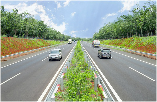 Trong 5 năm tới, mỗi năm cần bình quân 2,5 tỷ USD cho đầu tư giao thông đường bộ.