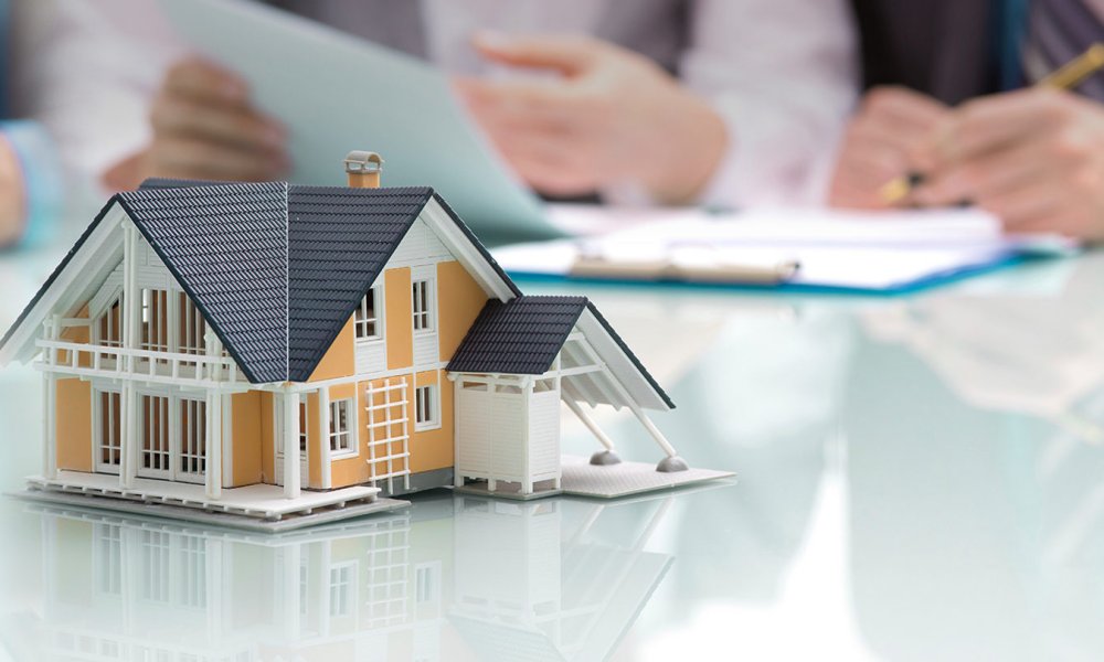 Kiểm tra giấy tờ pháp lý của nhà đất