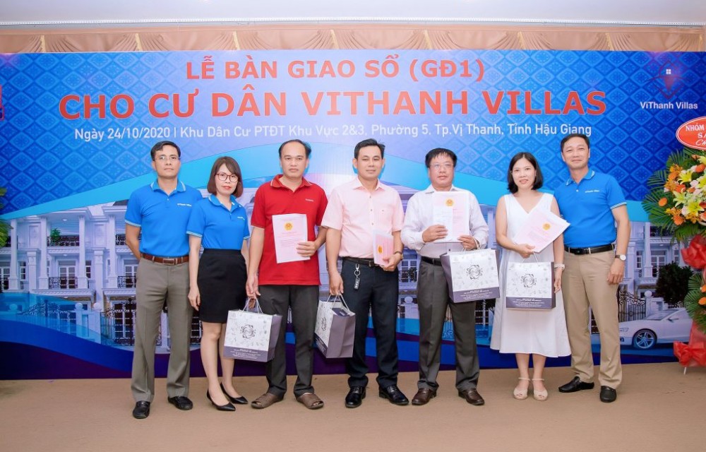 Lễ bàn giao sổ giai đoạn 1 cho cư dân dự án ViThanh Villas