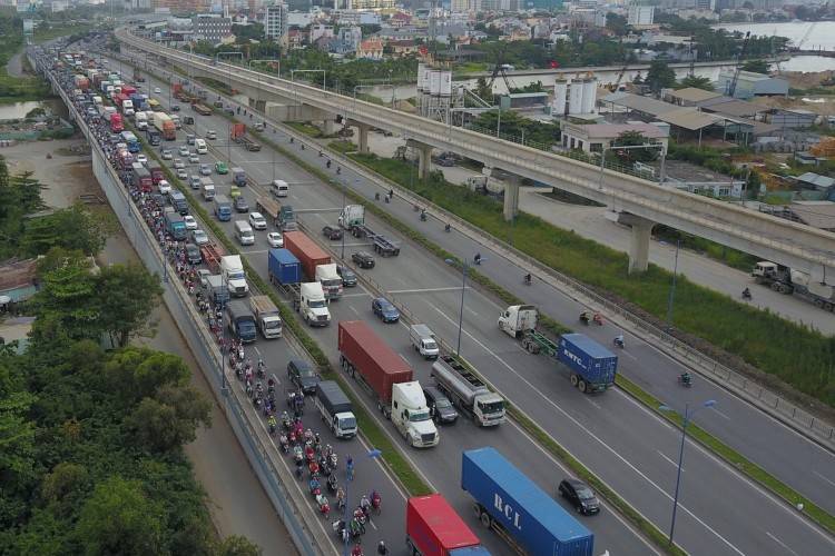 Đầu tư mở rộng tuyến đường Xa lộ Hà Nội là vấn đề cấp bất hiện nay