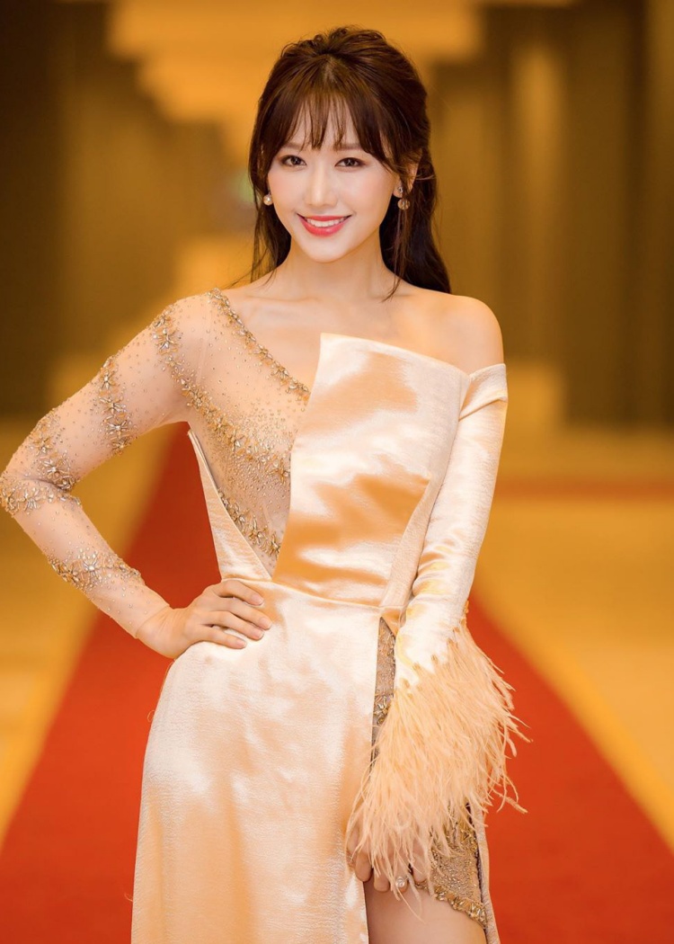 Mới đây Hari Won sắm thêm loạt đồ hiệu đắt đỏ