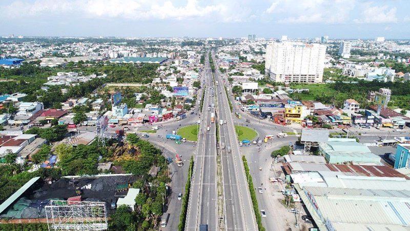 UBND tỉnh Bình Dương chi 6.000 tỷ đồng đầu tư nâng cấp và phát triển hàng loạt các công trình giao thông trọng điểm như: Quốc lộ 13, vành đai 3, đường 743A, 743B, 743C tại Thuận An trong 2 năm tới.