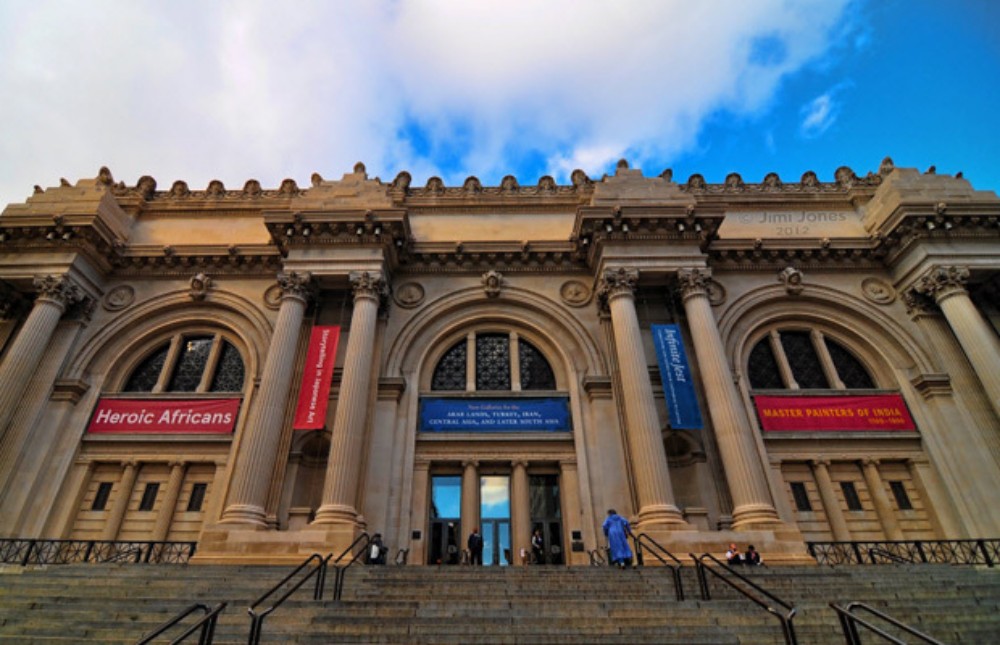Bảo tàng Nghệ thuật Metropolitan (còn được gọi tắt là Bảo tàng Met), một trong những bảo tàng nghệ thuật lớn nhất ở Hoa Kỳ.