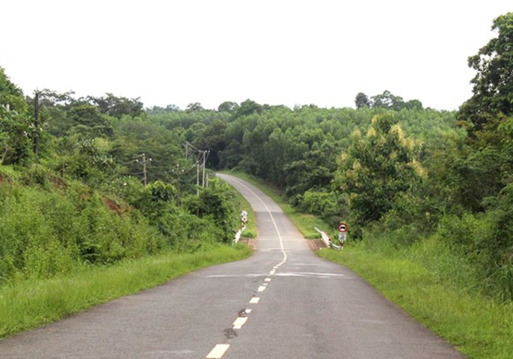 Tuyến đường ĐT761 đi xuyên qua Khu bảo tồn thiên nhiên Văn hóa Đồng Nai