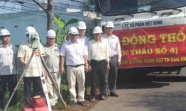 Lễ động thổ dự án đường Vành đai TP. Tân An