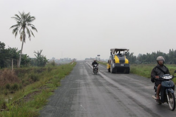 Đoạn 18 km từ đường Nguyễn Trung Trực, thị trấn Bến Lức đến Quốc lộ 50 đã cơ bản hoàn thành