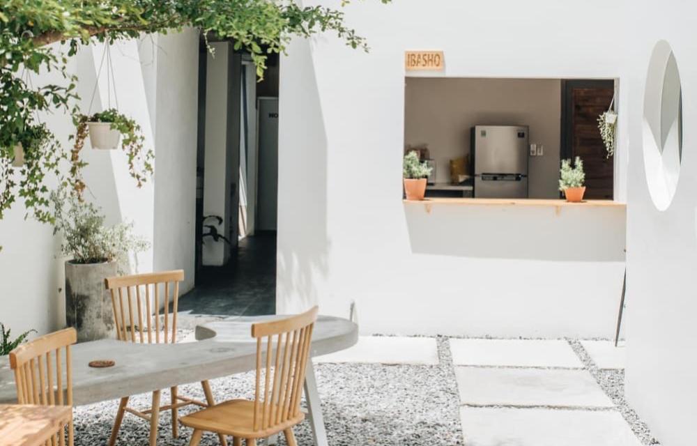 Ngoài cổng Baobab homestay Đà Nẵng