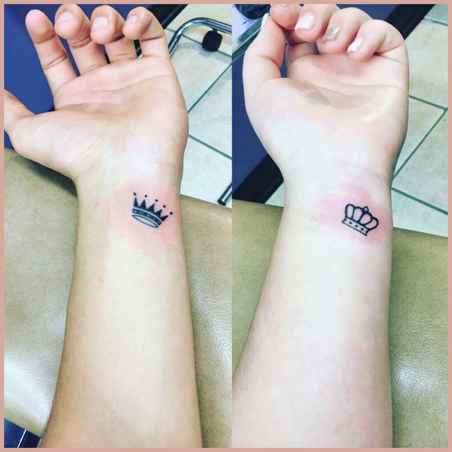 Mít Tattoo  Hình Xăm Vương Miện Mini Ở Ngón Tay  Mít  Facebook
