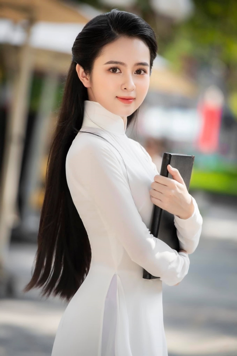 03192311 3 anh gai xinh mac ao dai