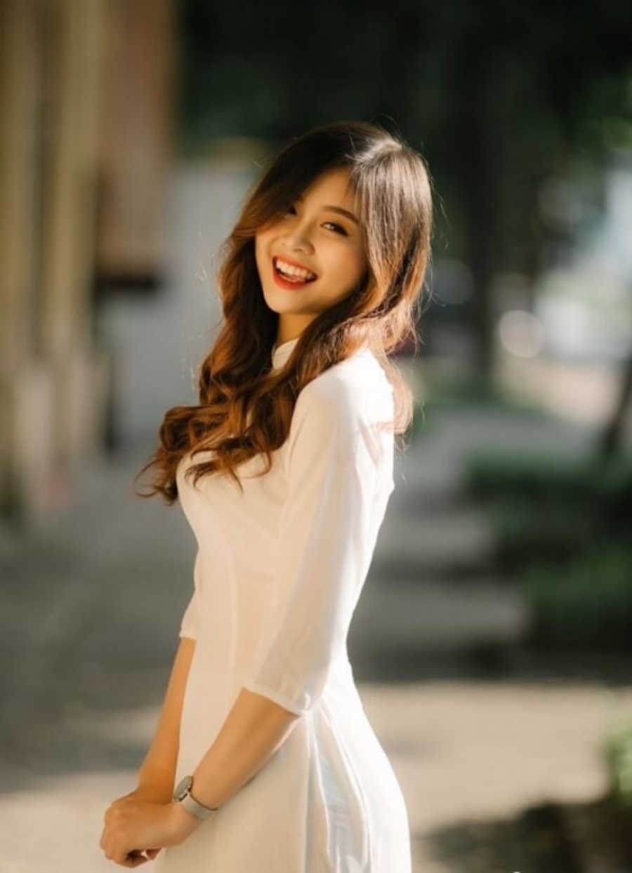 03192412 10 anh gai xinh mac ao dai