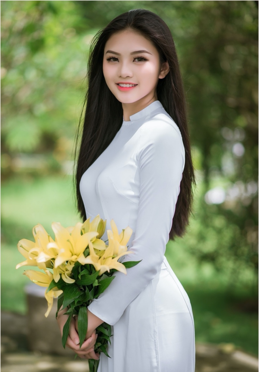 03192606 5 anh gai xinh mac ao dai