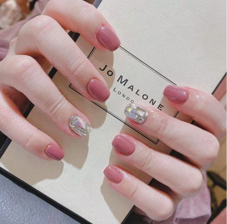 Mẫu Nail Móng Tay Đẹp Nhẹ Nhàng Đơn Giản Cực Tôn Da