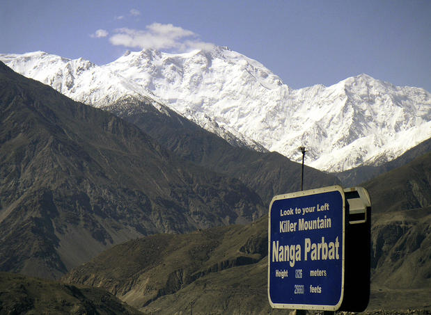 "Nữ thần của sự sinh sản" là tên của ngọn núi Annapurna khi dịch từ tiếng Phạn. Đây là ngọn núi cao thứ 10 hành tinh, 8.091 m. 