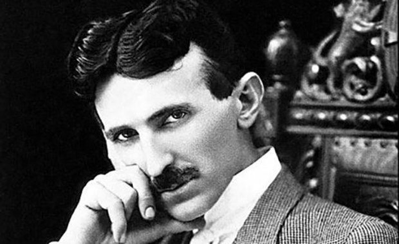 Nhà khoa học Nikola Tesla.