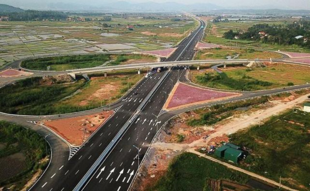 Năm 2023, Giá đền bù đất làm đường hiện nay bao nhiêu?