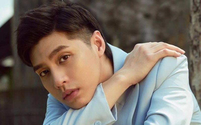 Kiểu tóc Short quiff dài mang lại vẻ ngoài nam tính, năng động và trẻ trung.