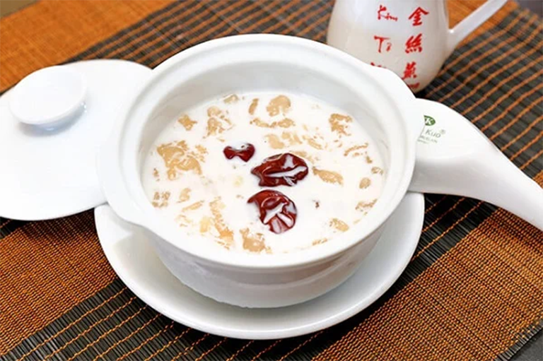 Cách chưng yến sào với sữa tươi