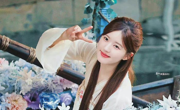 Triệu Lộ Tư lộ nhiều điểm yếu khi đóng "Hậu lãng"