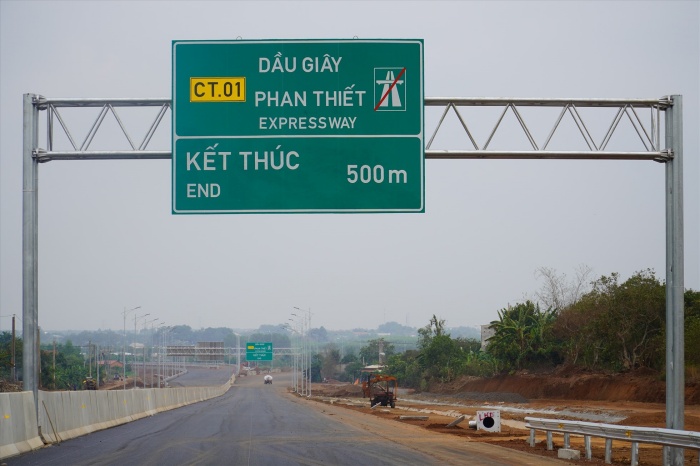 Đường cao tốc Phan Thiết – Dầu Giây