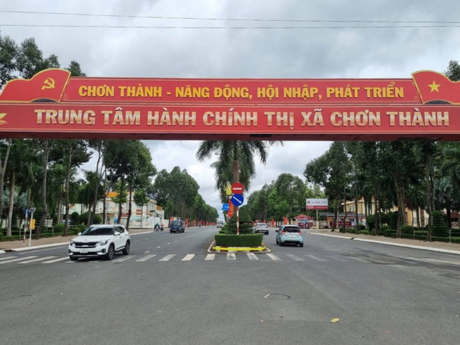 Tuyến cao tốc TP HCM - Thủ Dầu Một - Chơn Thành kết thúc tại thị xã Chơn Thành, tỉnh Bình Phước.