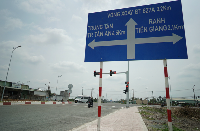 Nút giao gần cầu Bảo Định.