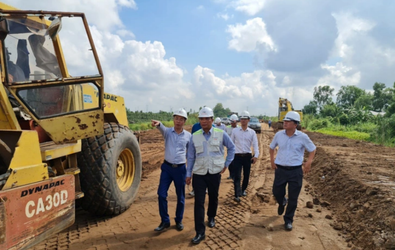 Hai gói thầu XL02, XL03 dự án cao tốc Mỹ Thuận - Cần Thơ đang bị chậm tiến độ