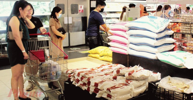 Đầu năm mua muối, cuối năm mua gạo