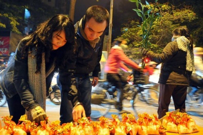 Đầu năm mua muối, cuối năm mua dầu