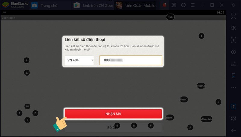 Điền thông tin số điện thoại hoăc email liên kết -> Bấm chọn Nhận mã.