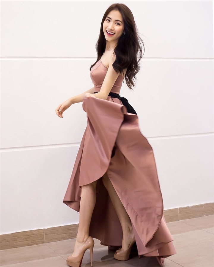 GameThuVi.Com - Hòa Minzy là ai? Vén màn những ồn ào gây tranh cãi cô nữ ca sĩ 2