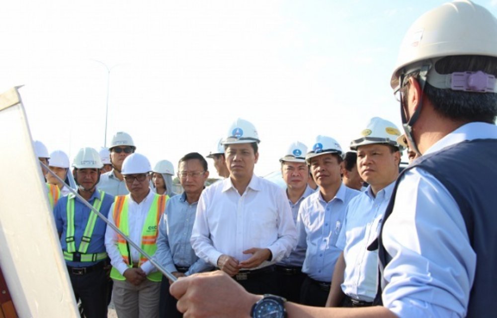Thứ trưởng Bộ GTVT Nguyễn Ngọc Đông thúc tiến độ cao tốc Bến Lức - Long Thành