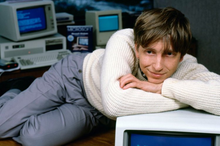 Bill Gates làm việc tất cả các ngày cuối tuần và không bao giờ nghỉ ngơi ở độ tuổi 20